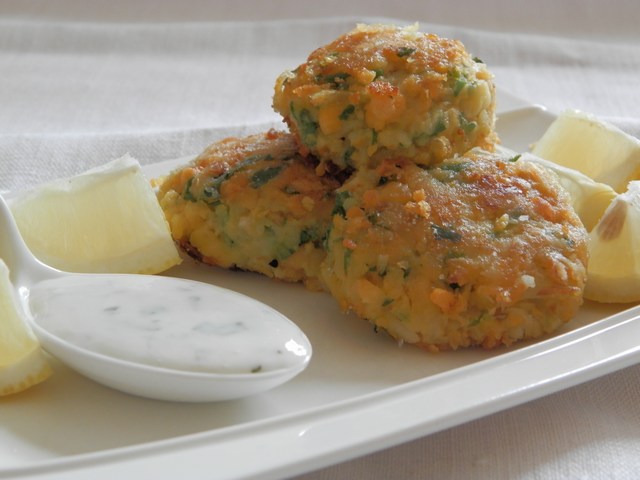 Falafel con salsa allo yogurt e menta