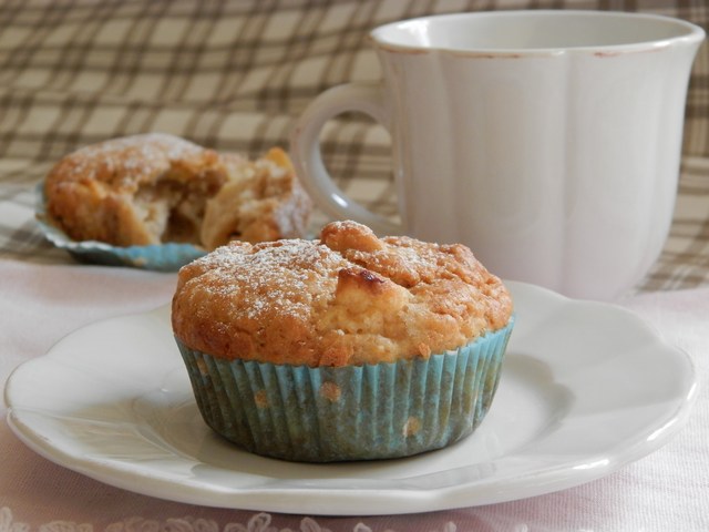 Muffin semintegrali alle mele e mandarino