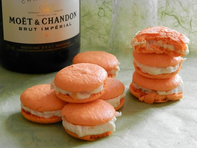 Macaron alle pesche