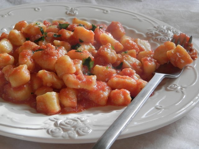 Gnocchetti al sugo di canocchie