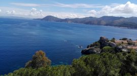 L’incanto naturale dell’Isola d’Elba in moto