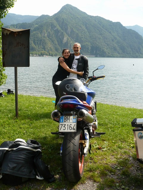 Lago cascate e Dolomiti in moto