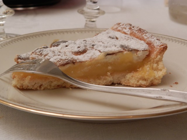 Crostata meringata al cocco e lemon curd