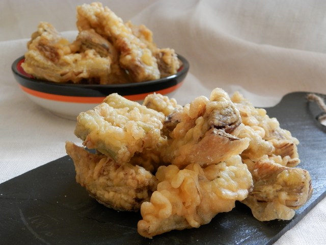 Carciofi fritti in pastella alla birra