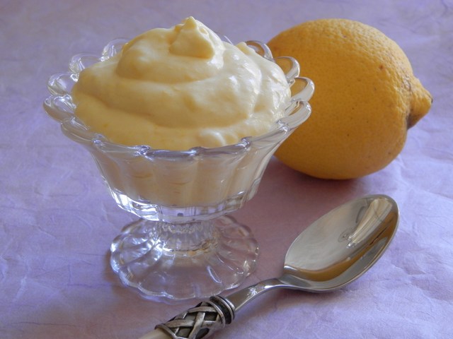 Crema diplomatica