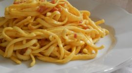 Linguine al torchio con carbonara piccante allo speck