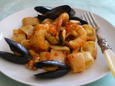 Calamarata di Gragnano al sapore di mare con scarola