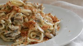 Pasta con le alici al profumo di limone