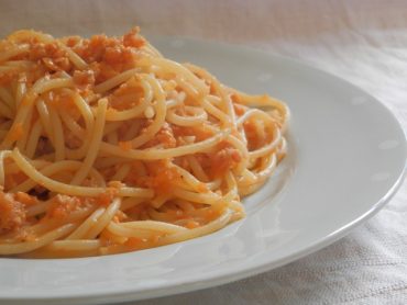 Spaghetti al ragù di soia