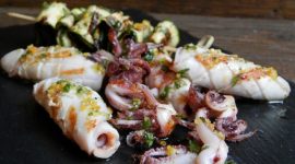 Calamari grigliati  con olio al limone e menta