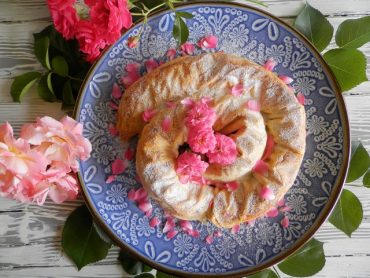 M’hencha – dolce marocchino di pasta phillo con mandorle e agrumi