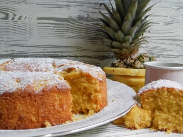 Ciambella ananas fresco e cocco