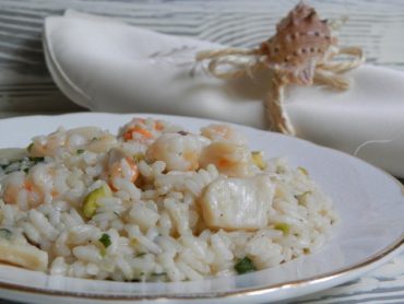 Risotto capesante e gamberi con granella di pistacchi