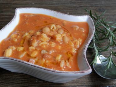 Pasta e ceci piccante al profumo di rosmarino