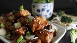 Pollo teriyaki – bocconcini di pollo glassati con salsa di soia