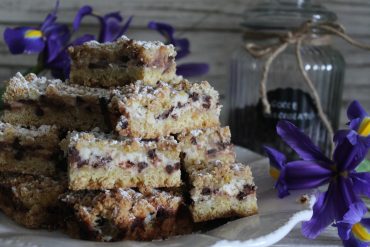 Torta sbriciolata alla ricotta con gocce di cioccolato